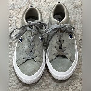 Converse Chuck Taylor, Grey Suede, Youth Size 2, GUC